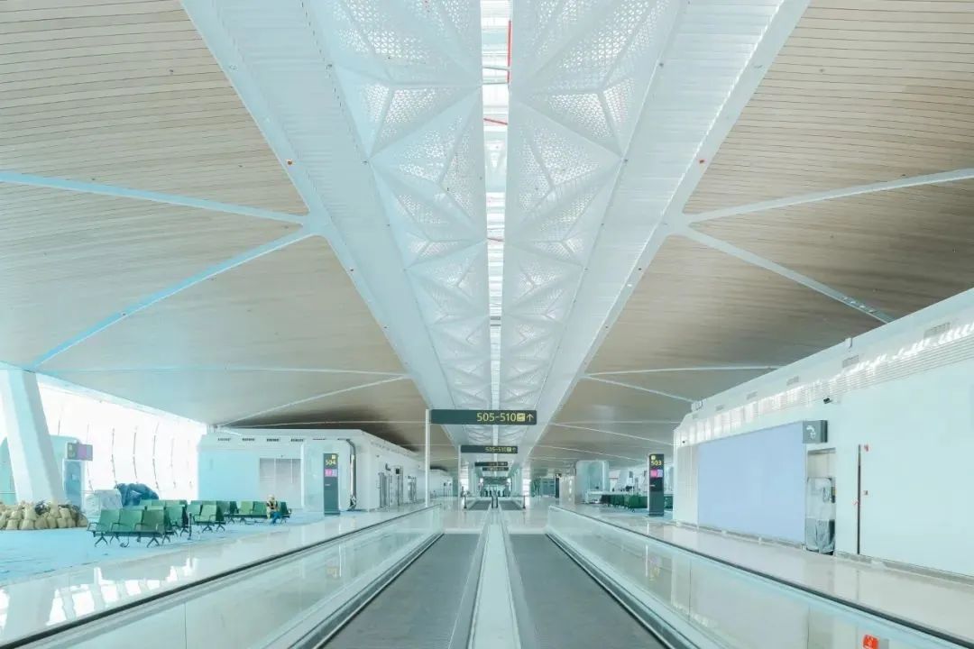 喜訊！中裝建設(shè)再添9項(xiàng)中國(guó)建筑工程裝飾獎(jiǎng)！